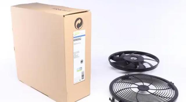 VALEO 696082 Электровентилятор охлаждения в сборе (мотор+крыльчатка) правый в наличии Каменское