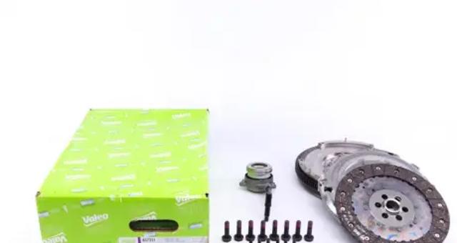 Комплект сцепления (диск, корзина, подшипник) 837321 VALEO