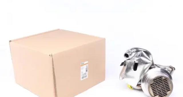 Радиатор системы EGR рециркуляции выхлопных газов CE18000P MAHLE