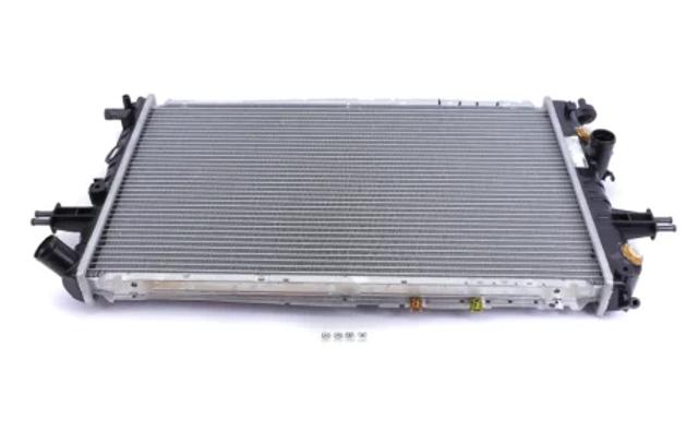Радиатор системы охлаждения двигателя CR320000S MAHLE