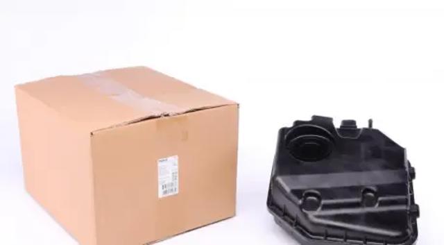 Расширительный бачок охлаждения CRT9000S MAHLE