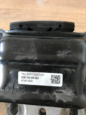 5Q0199555BG VAG Подушка коробки передач купить в Ровно