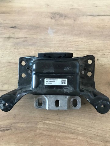 5Q0199555BG VAG Подушка коробки передач купить в Киев