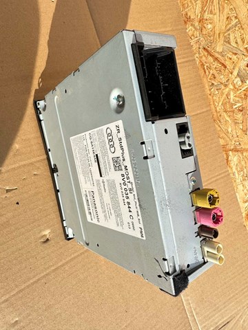 8V0035844C VAG купить в Ирпень