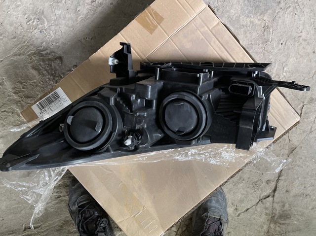 GJ5Z13008N FORD Правая фара купить в Ирпень