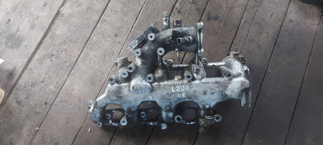 Впускной коллектор 1540A046 MITSUBISHI