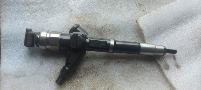 Форсунка дизельная в сборе 16600EC00A NISSAN