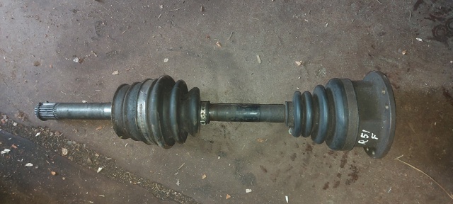 Полуось (привод) передняя 39100EB300 NISSAN
