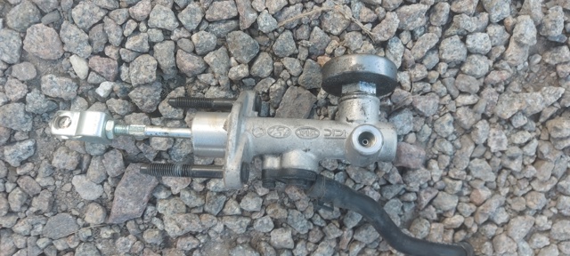 Главный цилиндр сцепления 416103E010 HYUNDAI