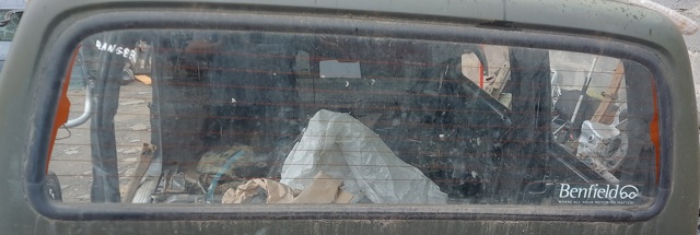 Окно заднее 4958005 FORD