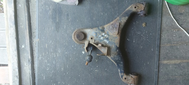 Передний нижний рычаг 54500EB31A NISSAN