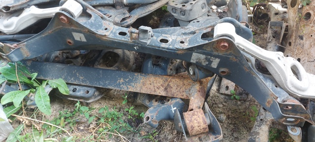 Балка задней подвески, подрамник 554053V150 HYUNDAI