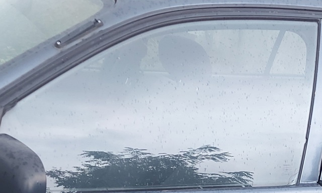 Стекло двери передней левой 6810220150 TOYOTA