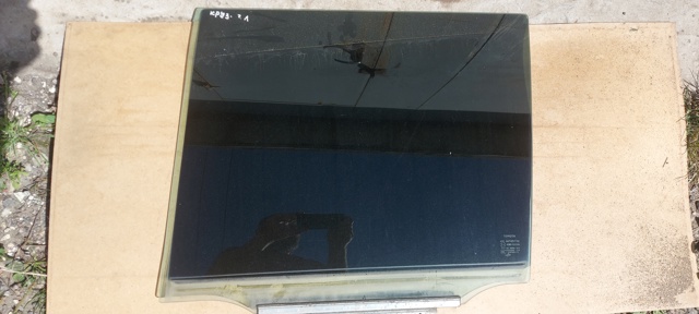 Стекло заднее левое 6811460300 TOYOTA