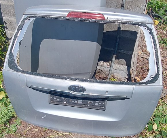 Дверь 5 737004D101 HYUNDAI