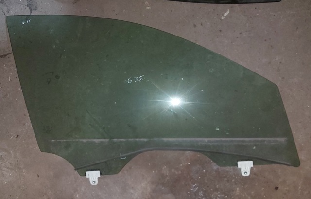 Стекло двери передней правой 80300JK000 NISSAN