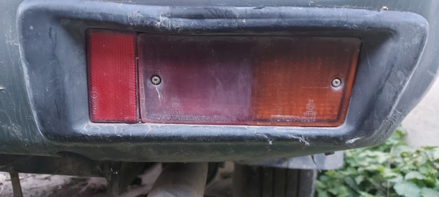 Фонарь заднего бампера, правый 8155060520 TOYOTA