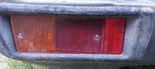 Фонарь заднего бампера, левый 8156060440 TOYOTA