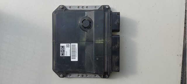 Компьютер двигателя 8966106E50 TOYOTA