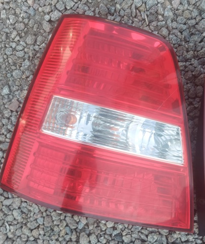 Задний левый стоп 924013E510 HYUNDAI