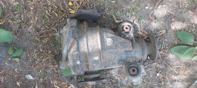 Редуктор заднего моста C8301EB310 NISSAN