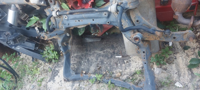 Крабобалка передней подвески EG213480XE MAZDA