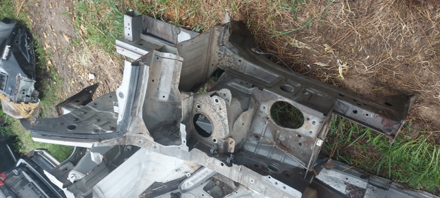 Проем передней правой двери G6030JG4MA NISSAN