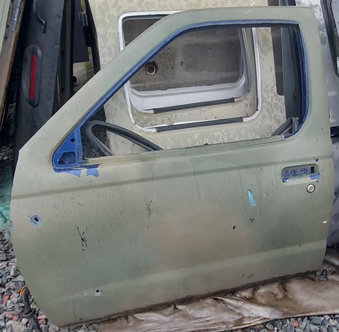 Двери кабины H01012S400 NISSAN