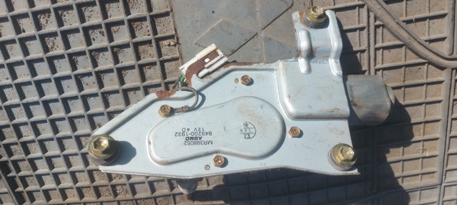 Мотор стеклоочистителя заднего стекла MR388052 MITSUBISHI