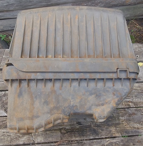 MITSUBISHI MR404841 Корпус воздушного фильтра, нижняя часть в наличии Киев