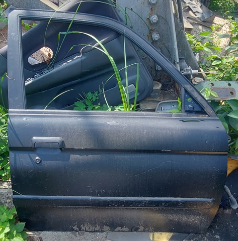 MITSUBISHI MR981908 Дверь передняя правая в наличии Полтава