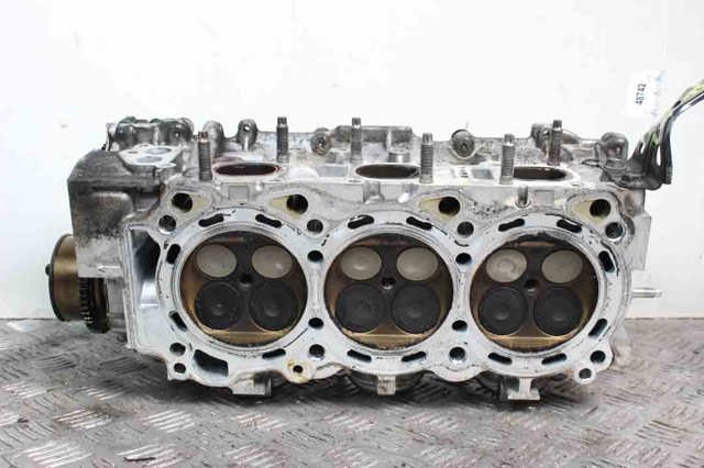 Головка блока цилиндров (ГБЦ), правая 11040JA10A NISSAN