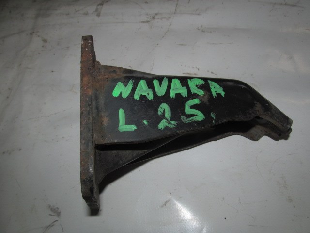 Кронштейн подушки (опоры) двигателя, левой 11233EB300 NISSAN