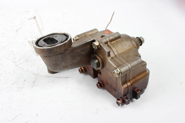 Насос маслозакачивающий 1211A039 MITSUBISHI