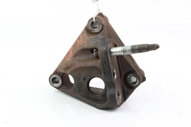 TOYOTA 1231537030 Кронштейн подушки (опоры) двигателя правой в наличии Житомир