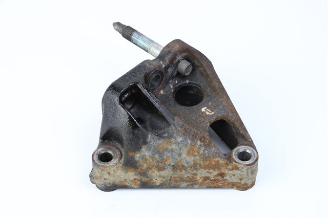 TOYOTA 1231537030 Кронштейн подушки (опоры) двигателя правой в наличии Павлоград