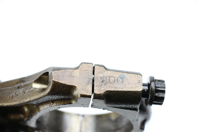 Поршень без колец 1321128061A0 TOYOTA