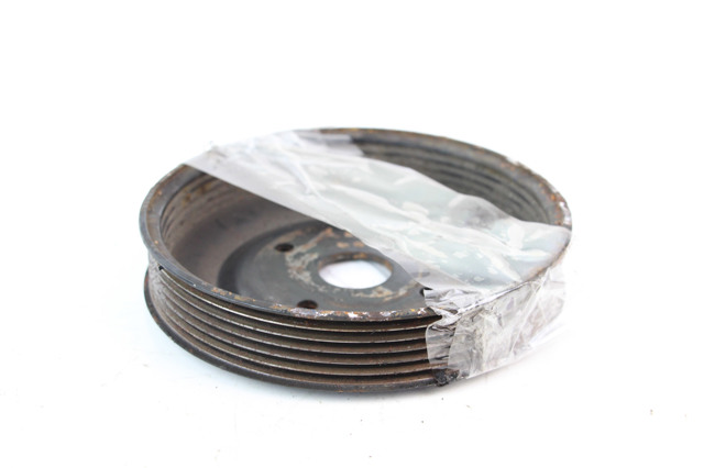 Шкив водяной помпы 1330A002 MITSUBISHI