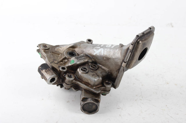 Масляный насос Тойота Аурис UKP