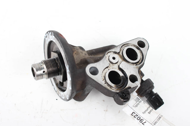  Корпус масляного фильтра 1560927010 TOYOTA