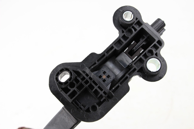 1600A102 MITSUBISHI Педаль газа купить в Чернигов
