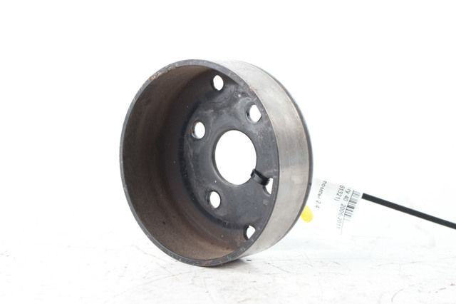 Шкив водяного насоса Toyota Camry 6