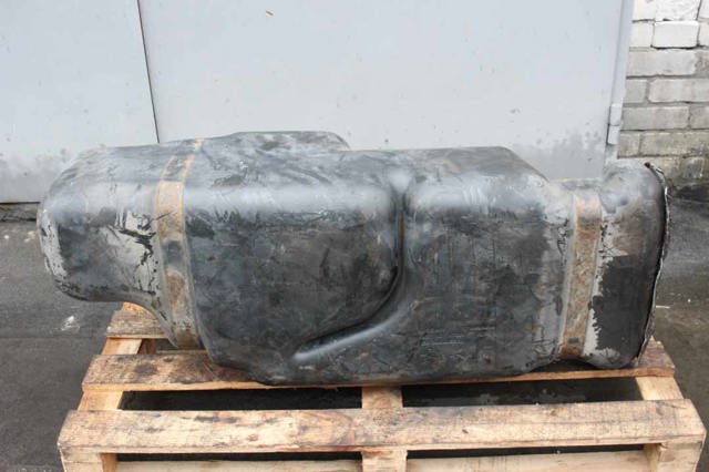 NISSAN 17202EB30A Бак топливный в наличии Житомир