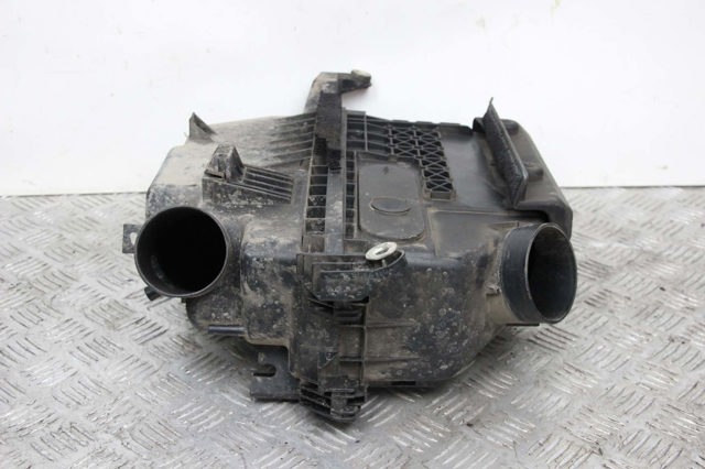 Корпус воздушного фильтра в сборе 1770028230 TOYOTA