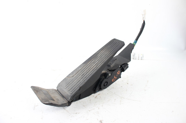 Педаль акселератора 180021NC0A NISSAN
