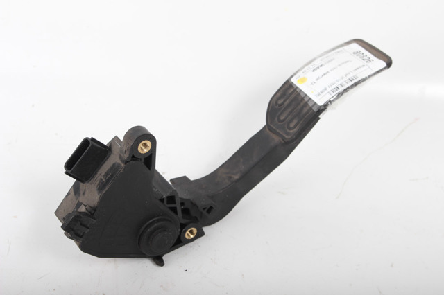 180023RA0A NISSAN Педаль газа купить в Черкассы