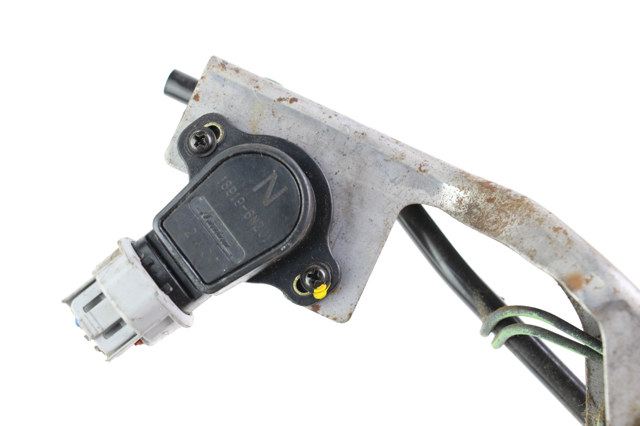 Педали газа 180028H903 NISSAN