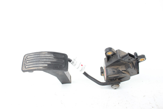 Педали газа 18002JG40B NISSAN