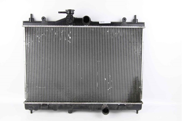 Радиатор охлаждения 21410BA60A NISSAN