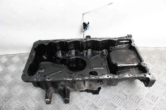 Масляный поддон двигателя 215102A311 HYUNDAI